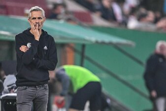 Kees van Wonderen hat bei Schalke einen Fehlstart hingelegt. Kees van Wonderen hat bei Schalke einen Fehlstart hingelegt.