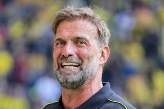 Trainerlegende Jürgen Klopp hat seinen Wechsel zum Red-Bull-Konzern verteidigt und damit auf die Kritik in den vergangenen Wochen reagiert. Trainerlegende Jürgen Klopp hat seinen Wechsel zum Red-Bull-Konzern verteidigt und damit auf die Kritik in den vergangenen Wochen reagiert.