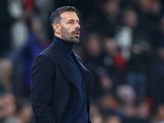 United gewinnt bei Debüt von van Nistelrooy United gewinnt bei Debüt von van Nistelrooy