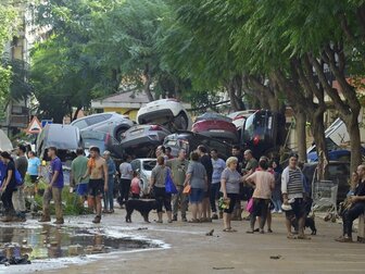 Unwetterkatastrophe in Spanien: Auch Ligaspiele abgesagt Unwetterkatastrophe in Spanien: Auch Ligaspiele abgesagt