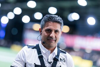 Ex-Schiri Babak Rafati kritisiert den Deutschen Fußball-Bund. Ex-Schiri Babak Rafati kritisiert den Deutschen Fußball-Bund.