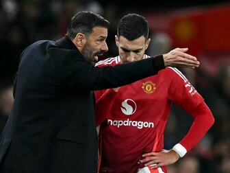Mit Interimscoach van Nistelrooy: ManUnited weiter in der Krise Mit Interimscoach van Nistelrooy: ManUnited weiter in der Krise