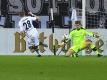 André Hahn (l) ist mit Mönchengladbach im Dauereinsatz. Foto: Federico Gambarini