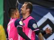 Bobby Wood (l) und Pierre-Michel Lasogga überzeugten als Sturmduo. Foto: Hendrik Schmidt