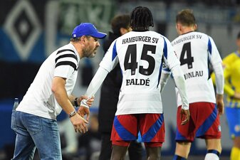 In der Krise: Der Hamburger SV und sein Trainer Steffen Baumgart. In der Krise: Der Hamburger SV und sein Trainer Steffen Baumgart.