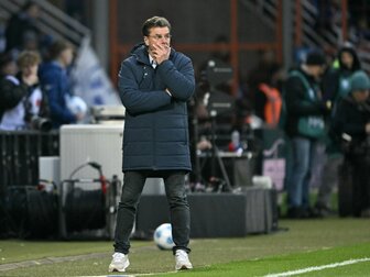 Ein Punkt und neue Hoffnung bei Hecking-Debüt in Bochum Ein Punkt und neue Hoffnung bei Hecking-Debüt in Bochum