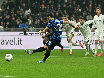 Foto: Calhanoglus Fahrkarte: Napoli punktet bei Inter