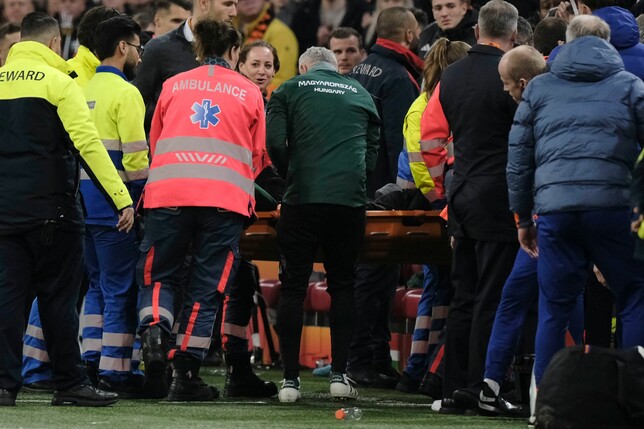 Nach seinem Zusammenbruch an der Seitenlinie konnte der ungarische Co-Trainer Adam Szalai das Krankenhaus verlassen.