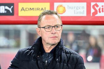Österreichs Teamchef Ralf Rangnick redete sein Team nach dem folgenschweren Remis stark. Österreichs Teamchef Ralf Rangnick redete sein Team nach dem folgenschweren Remis stark.