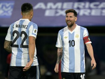 Messi legt auf, Martinez zauberhaft: Argentinien auf Kurs Messi legt auf, Martinez zauberhaft: Argentinien auf Kurs