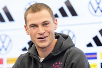 Bleibt Joshua Kimmich beim FC Bayern? Bleibt Joshua Kimmich beim FC Bayern?