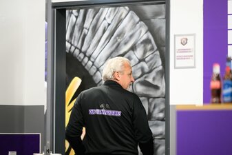 Abschied am Saisonende: Trainer Pavel Dotchev muss in Aue gehen. Abschied am Saisonende: Trainer Pavel Dotchev muss in Aue gehen.