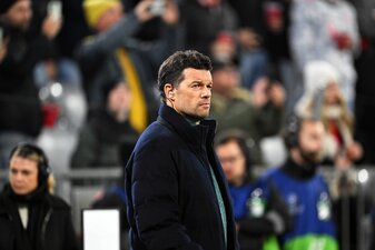 Ballack äußert sich über seinen Ex-Club FC Bayern. Ballack äußert sich über seinen Ex-Club FC Bayern.