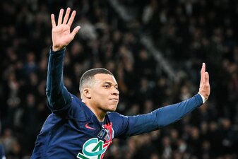 Mbappé kann im Streit um offenes Gehalt auf eine Millionenüberweisung von PSG hoffen (Archivbild).