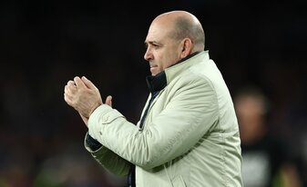 Fernando Carro hat sich zu den Wechselspekulationen um Trainer Xabi Alonso geäußert. Fernando Carro hat sich zu den Wechselspekulationen um Trainer Xabi Alonso geäußert.