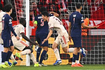 Minjae Kim (M) jubelt über sein erstes Champions-League-Tor. Minjae Kim (M) jubelt über sein erstes Champions-League-Tor.