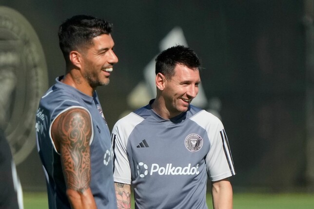 Luis Suárez (l) und Lionel Messi spielt für Inter Miami in der MLS.
