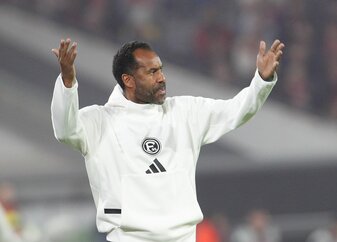 Nachweislich kein Zauberer: Fortuna-Coach Daniel Thioune Nachweislich kein Zauberer: Fortuna-Coach Daniel Thioune
