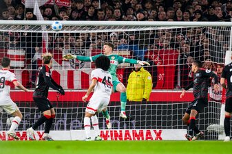 VfB-Torwart Alexander Nübel sah beim 0:1 nicht gut aus. VfB-Torwart Alexander Nübel sah beim 0:1 nicht gut aus.