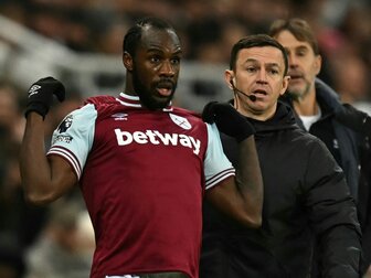 Verkehrsunfall: West Ham United betet für Stürmer Antonio Verkehrsunfall: West Ham United betet für Stürmer Antonio