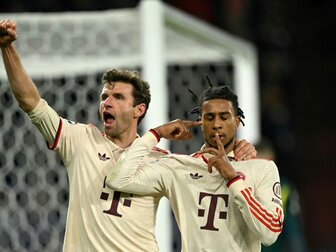 Sieg auf Schalke: Müller "melancholisch", Kompany "rational" Sieg auf Schalke: Müller "melancholisch", Kompany "rational"