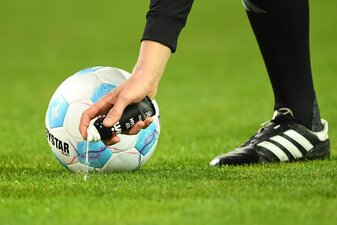 Das gab es in Spanien noch nie: Ein Club verklagt einen Schiedsrichter. Das gab es in Spanien noch nie: Ein Club verklagt einen Schiedsrichter.