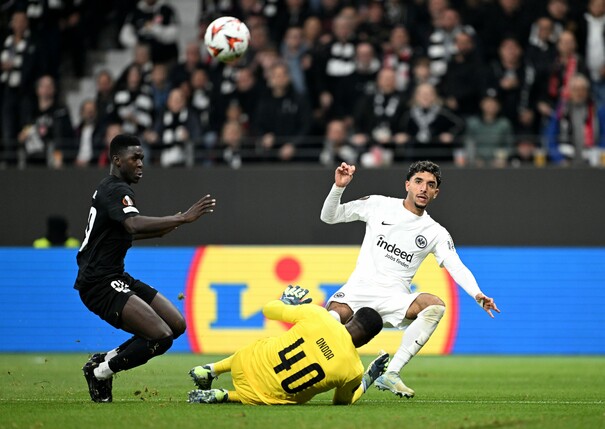 Omar Marmoush sorgt mit Eintracht Frankfurt international für Furore. Foto: Christian Kaspar-Bartke/Getty Images.