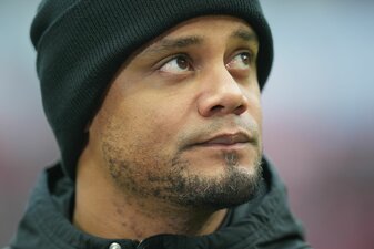 Für Bayern-Trainer Vincent Kompany gibt es trotz der ersten Liga-Niederlage keinen Grund zur Hektik. Für Bayern-Trainer Vincent Kompany gibt es trotz der ersten Liga-Niederlage keinen Grund zur Hektik.