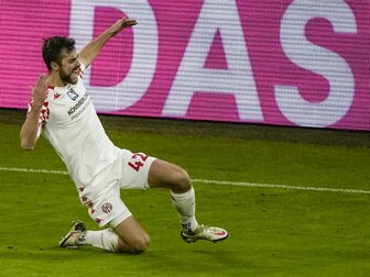 Wie Choupo-Moting: Auch Hack geht nach New York Wie Choupo-Moting: Auch Hack geht nach New York