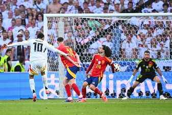 Marc Cucurella spricht über das umstrittene Handspiel. Marc Cucurella spricht über das umstrittene Handspiel.