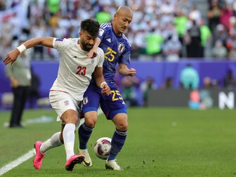 Wegen Umarmung: Iranischer Profifußballer vorgeladen Wegen Umarmung: Iranischer Profifußballer vorgeladen