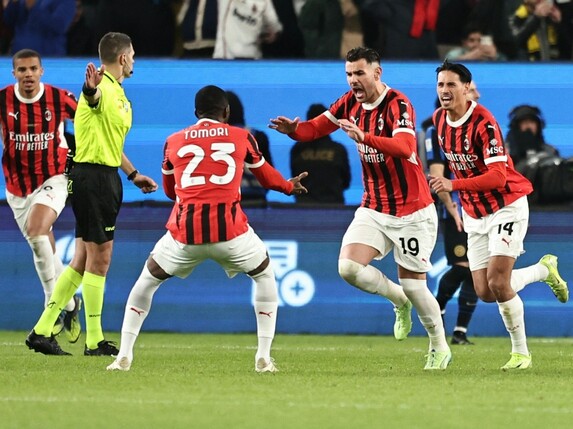 3:2 nach 0:2: Milan entreißt Inter den Supercup
