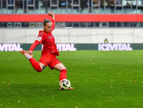 FC Bayern verleiht Kolumbianerin Guzmán nach Utah