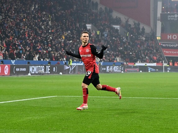 Traumhafter Grimaldo-Freistoß: Bayer besteht gegen Mainz