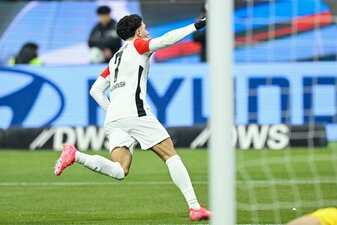 Foto: Glanz vor dem Abschied: Marmoush trifft und serviert