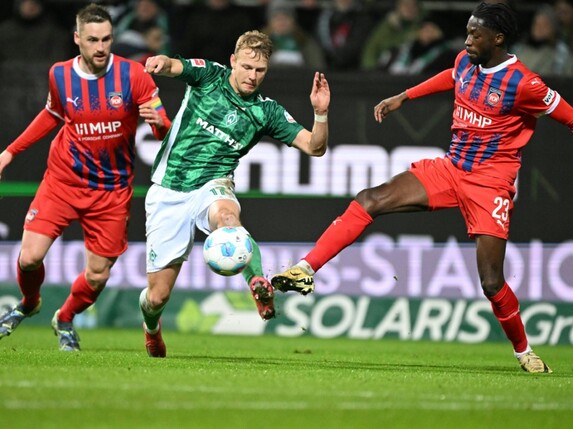 Bremen verspielt drei Führungen