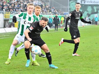 Foto: Nach langer Überzahl: Münster schlägt Fürth spät
