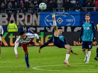 Sieg im Topspiel: HSV übernimmt Tabellenführung von Köln Sieg im Topspiel: HSV übernimmt Tabellenführung von Köln