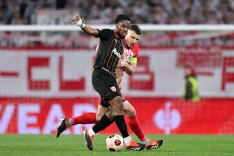 Wahi (links, noch beim RC Lens) trifft in der Restsaison wieder auf Freiburg – diesmal in der Liga. Foto: Oliver Hardt/Getty Images Wahi (links, noch beim RC Lens) trifft in der Restsaison wieder auf Freiburg – diesmal in der Liga. Foto: Oliver Hardt/Getty Images