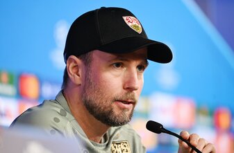 Sebastian Hoeneß steht mit dem VfB vor einem wichtigen Spiel in der Champions League. Sebastian Hoeneß steht mit dem VfB vor einem wichtigen Spiel in der Champions League.