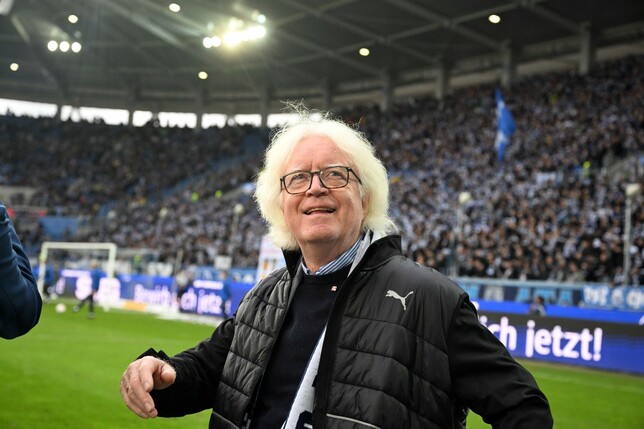 Unter Winfried Schäfer erlebte der Karlsruher SC in den 1990er-Jahren ruhmreiche Zeiten. (Foto Archiv)