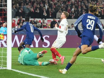 Foto: Dreifacher Dembelé: Stuttgart scheitert an PSG