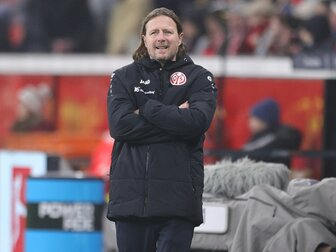 Mainz bindet Trainer Henriksen bis 2027 Mainz bindet Trainer Henriksen bis 2027