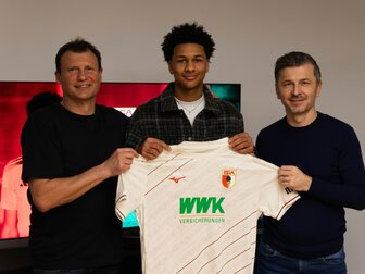 Augsburg verpflichtet Sturmtalent Motowilczuk aus Babelsberg Augsburg verpflichtet Sturmtalent Motowilczuk aus Babelsberg