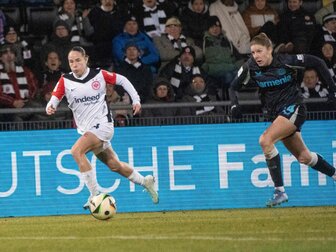 Bundesliga-Restart: SGE-Frauen siegen im Spitzenspiel Bundesliga-Restart: SGE-Frauen siegen im Spitzenspiel