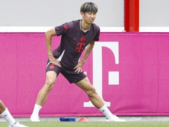 Nach Mittelfußbruch: Ito wieder im Bayern-Training Nach Mittelfußbruch: Ito wieder im Bayern-Training