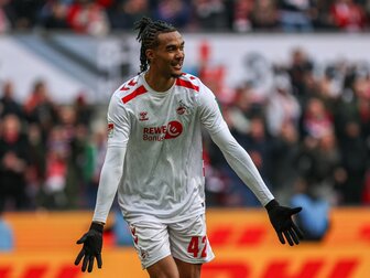 Köln schlägt Schalke und behauptet die Tabellenführung Köln schlägt Schalke und behauptet die Tabellenführung