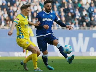Foto: Negativserie beendet: Braunschweig siegt in Karlsruhe