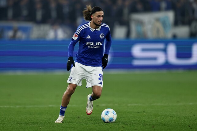 Eigengewächs Taylan Bulut steht kurz vor einer Verlängerung mit Schalke 04. | Foto: Christof Koepsel/Getty Images