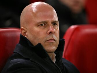 Nach Pokal-Blamage: Slot fordert Reaktion im Derby Nach Pokal-Blamage: Slot fordert Reaktion im Derby